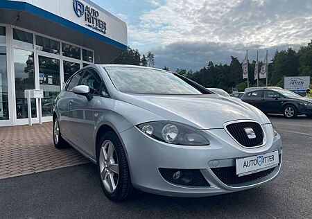 Seat Leon 2.0 FSI Stylance Sportsitze+Klimaauto+PDC