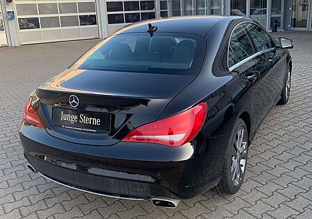 Mercedes-Benz CLA 200 7G-DCT