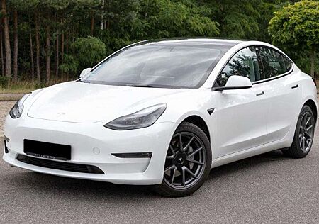 Tesla Model 3 Long Range Dual AWD, AHK, MwSt. ausweisbar