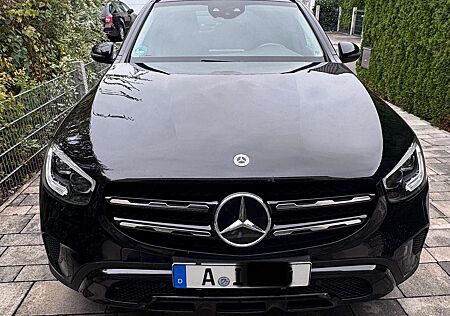 Mercedes-Benz GLC 300 d 4Matic 9G-TRONIC Kamera,AHK,Panorama