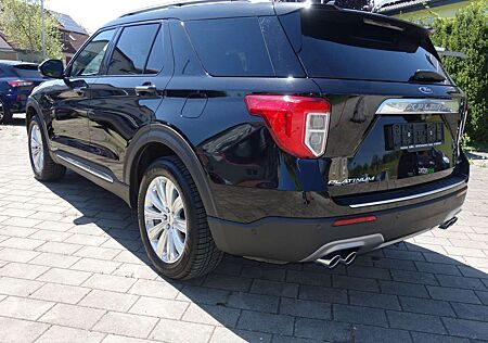 Ford Explorer Platinum Plug-in-Hybrid 4x4