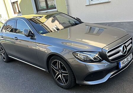 Mercedes-Benz E 400 4Matic T 9G-TRONIC Exclusive