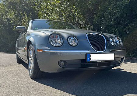 Jaguar S-Type 2.5 V6 Executive
