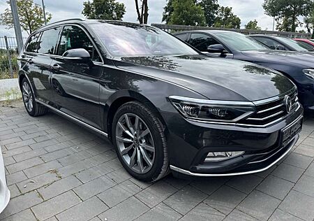 VW Passat Variant Volkswagen 4Motion *LEDER/PANO/MATRIX*