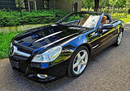 Mercedes-Benz SL 300 Harman-Kardon, Scheckheft, Bixenon, guter Zustand