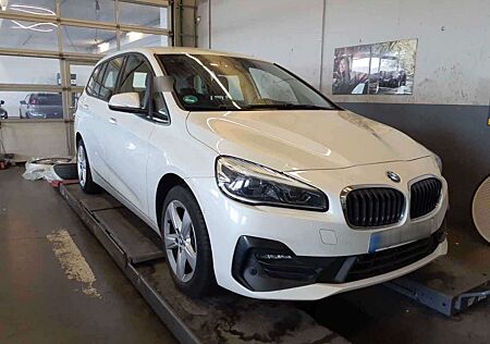 BMW 218 ° Aut. ° Navi ° DAB ° LED °