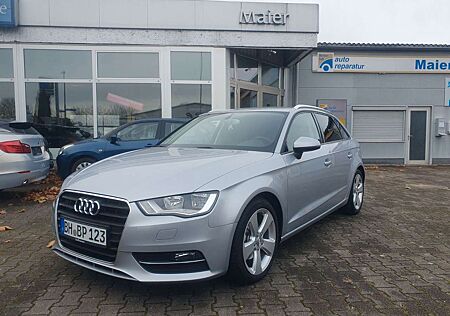 Audi A3 2.0 TDI S line DSG Navi PDC SH Alu 17 2Hd