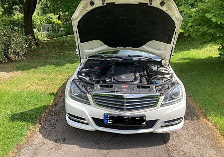 Mercedes-Benz C 200 (BlueEFFICIENCY) 7G-TRONIC Avantgarde