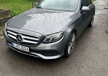 Mercedes-Benz E 220 d (213.004)