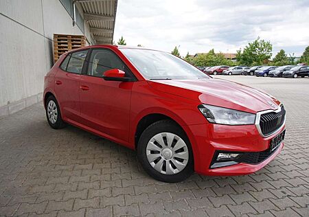 Skoda Fabia 1.0TSI Selection Navi/MirrorLi PDC SHZ