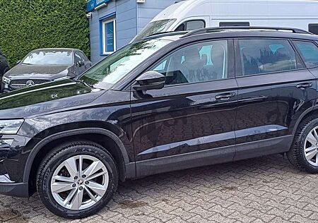 Skoda Karoq Selection 1.5 TSI DSG-Klimaaut-Navi-Kamera-SH-17"