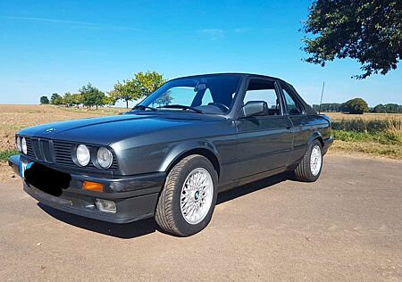 BMW 320i 320