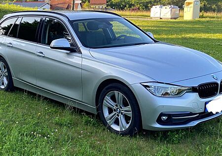 BMW 320d 320 Touring Aut. Sport Line, 8-fach bereift