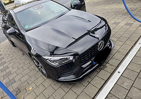 Mercedes-Benz CLA 35 AMG 4Matic Shooting B Speedshift 7G-DCT