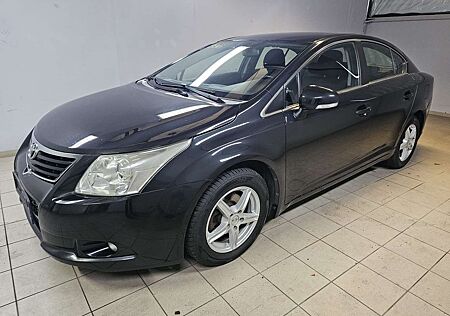 Toyota Avensis Sol
