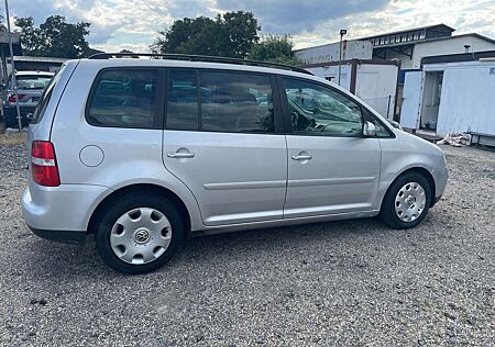 VW Touran Volkswagen Trendline