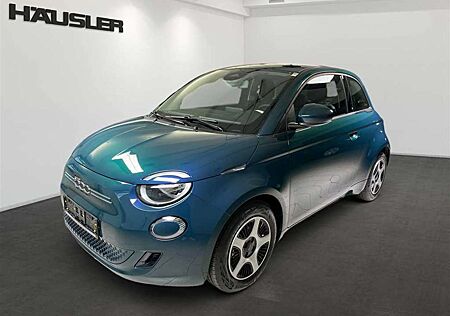 Fiat 500E Action Lichtsensor Spurhalteassistent USB