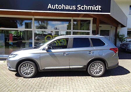 Mitsubishi Outlander TOP mit Fahrassistenz 2.2 DI-D 4WD AT