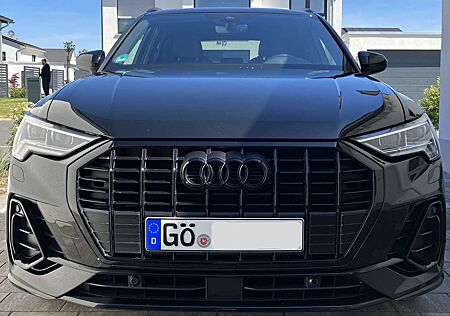 Audi Q3 35 TFSI S-tronic S-line Matrix-LED AHK