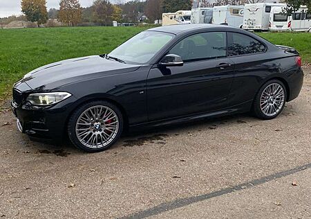 BMW 235 M235i xDrive Coupe Sport-Aut.