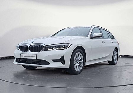 BMW 320 d xDrive Touring Advantage Automatic Aut. AHK