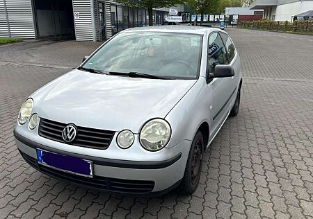 VW Polo Volkswagen Basis