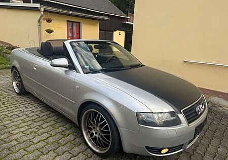 Audi A4 Cabriolet 2.5 TDI Navi Leder Klimatr 19"-Felgen