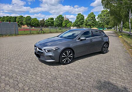 Mercedes-Benz A 220 7G-DCT Progressive
