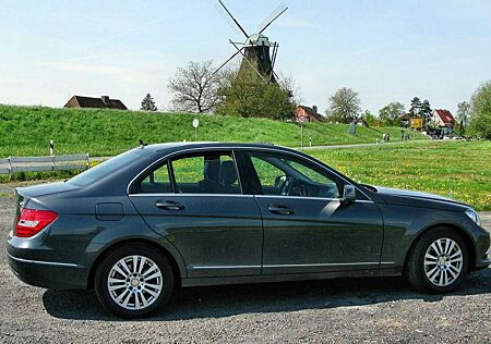 Mercedes-Benz C 200 C 200 CDI DPF (BlueEFFICIENCY) 7G-TRONIC Elegance