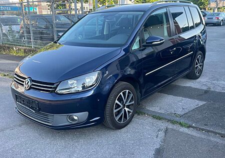 VW Touran Volkswagen Highline BMT*ALCANTARA LEDER*SCHECKHEFT GEPFLEGT