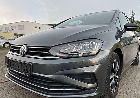 VW Golf Volkswagen Sportsvan 1.6 TDI NAVI/AHK/PDC/IQ-DRIVE/SHZ