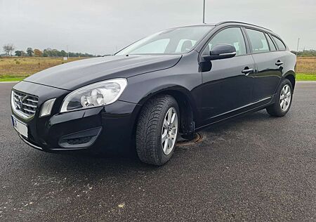 Volvo V60 DRIVe Sitzheizung Klima-Automatik TÜV 2026