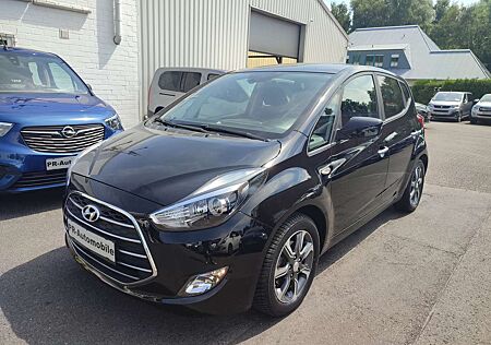 Hyundai ix20 1.6 Automatik/Navi/PDC+Cam/Alu/Allwetter