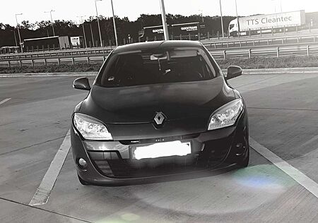 Renault Megane Fließheck 1.6 16V 100 Expression