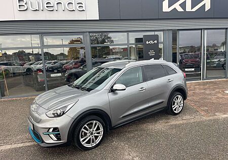 Kia Niro e- (64KWh / 204PS / 3PH) Vision Plus AT