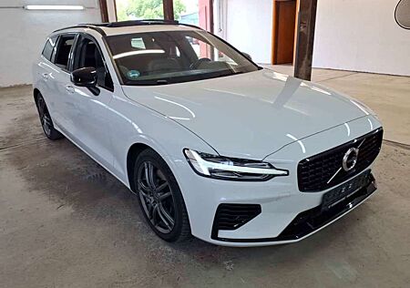 Volvo V60 AWD R Design Leder Pano. Harman Kardon LED