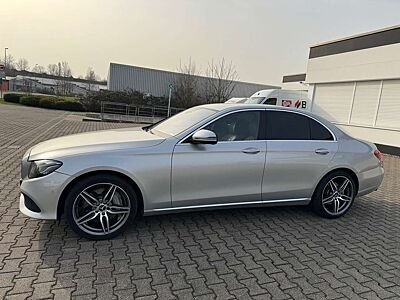 Mercedes-Benz E 350 E 350 (213.085)E Limousine ,Hybrit/Benzin