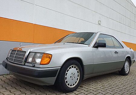 Mercedes-Benz E 230 CE Coupe Schiebedach Sitzheizung 4x el. FH