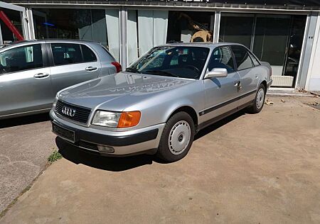 Audi 100