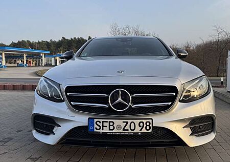 Mercedes-Benz E 300 (213.048)
