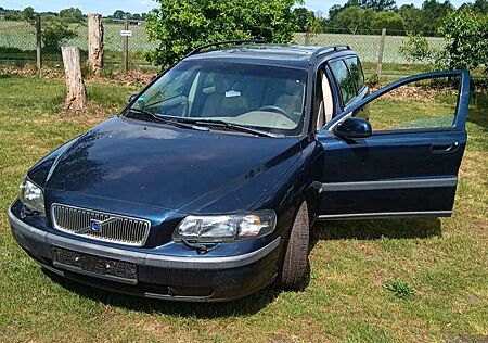Volvo V70 AWD