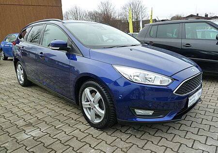 Ford Focus Turnier 1.0 EcoBoost AHK Navi 8-fach