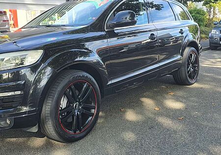 Audi Q7 4.2 TDI DPF quattro tiptronic