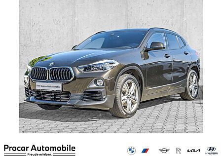 BMW X2 sDrive18i Navi+LED+Leder+Sportsitze+SHZ+RFK