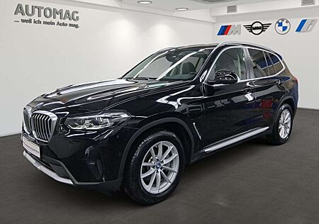 BMW X3 xDrive30e Panorama*Sportsitze*ParkAss*MultifunktDi