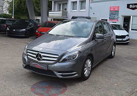 Mercedes-Benz B 200 B-Klasse (BlueEFFICIENCY) 7G-DCT*Leder*Navi*
