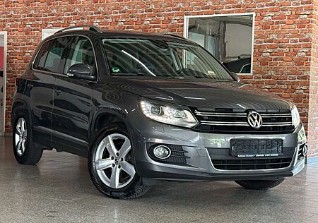 VW Tiguan Volkswagen Sport & Style-Xenon-AHK-SHZ-Standheizung!