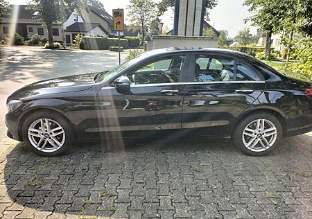 Mercedes-Benz C 220 d 9G-TRONIC Edition