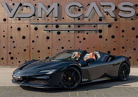 Ferrari 488 Spider SF90 Spider CARBON(12x)*CARPLAY*LIFT*TWO-TONE*