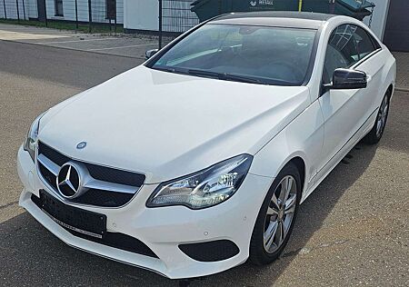 Mercedes-Benz E 200 Coupe (207.334),1 Hand,Scheckheft,wie neu